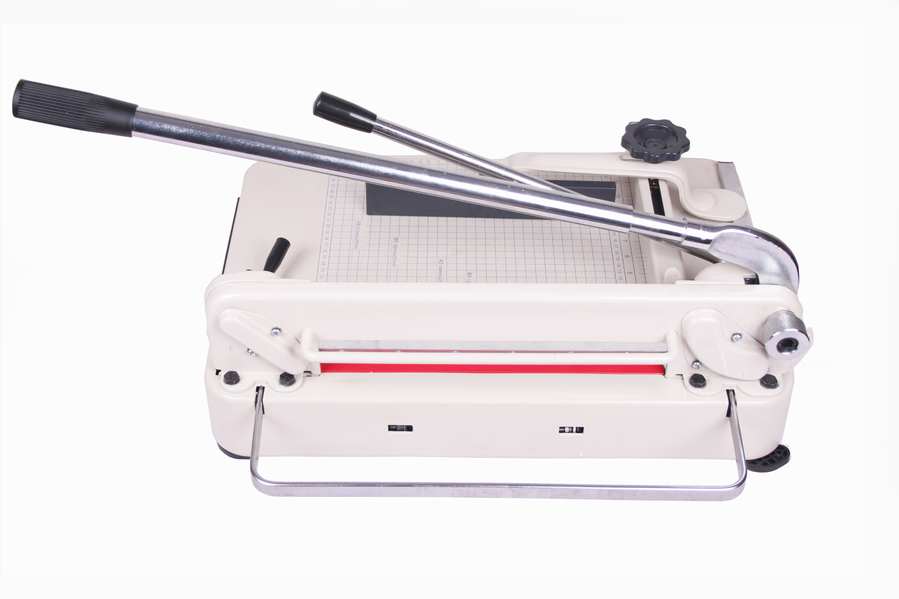   HEAVY DUTY A4 PRECISE AND THICK LAYER PAPER CUTTER BRAND NEW p8  